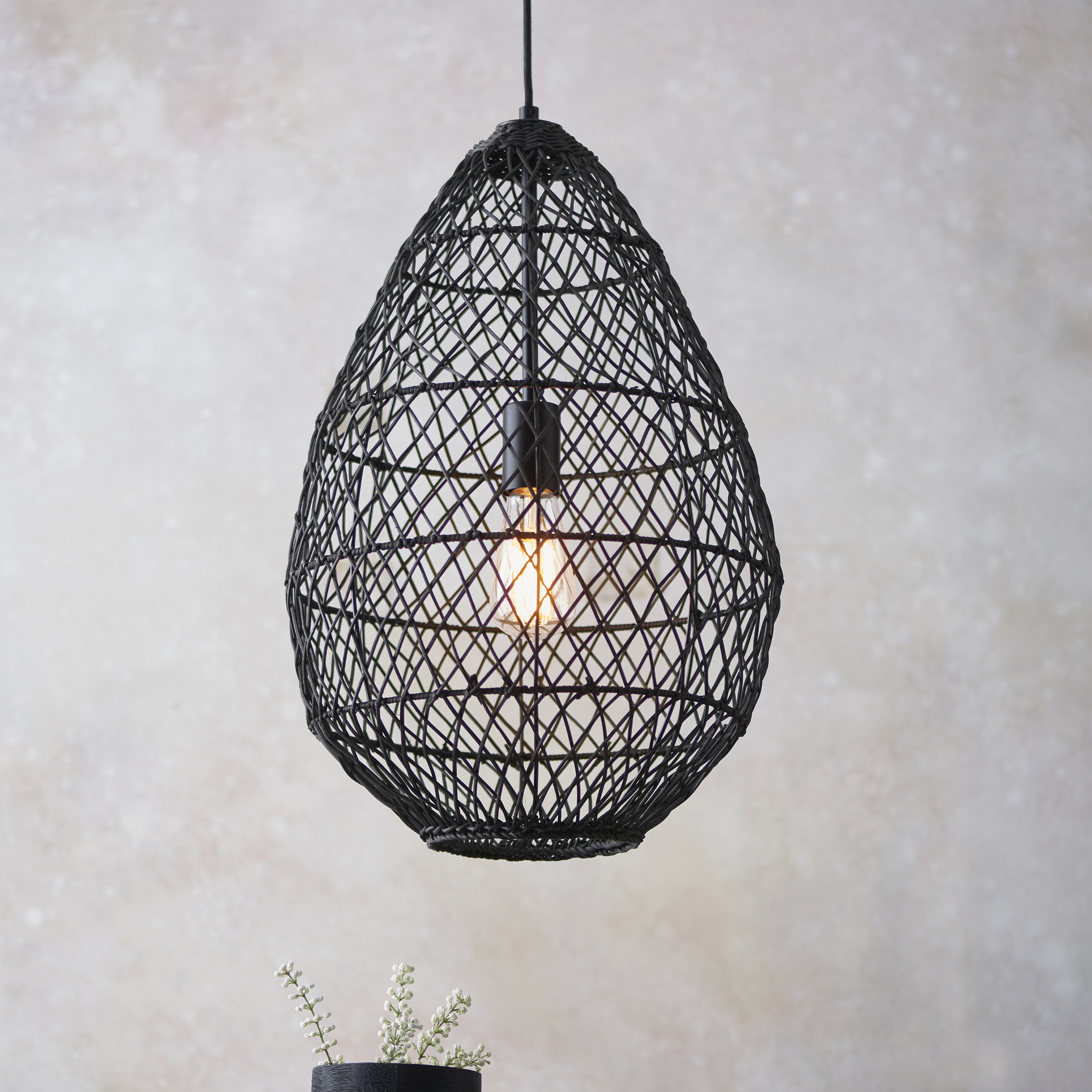 Nift Pendant Light, Black, Rattan, 35cm